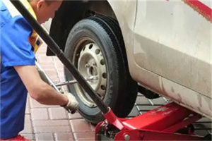 顺庆区附近拖车24小时服务热线电话