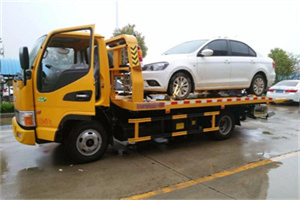 顺庆区附近拖车救援24小时服务热线